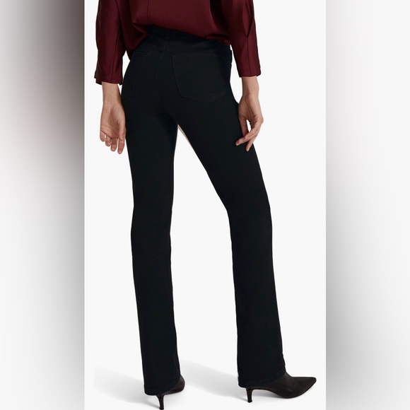 Favorite Daughter Vivi Straight Leg Jeans in color called Kingsley. - Picture 2 of 7